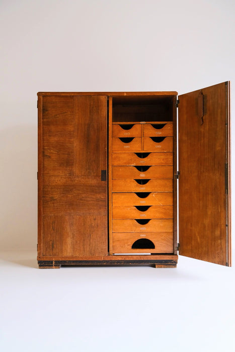 LE CORBUSIER<BR>WARDROBE<BR><BR>SOLD OUT