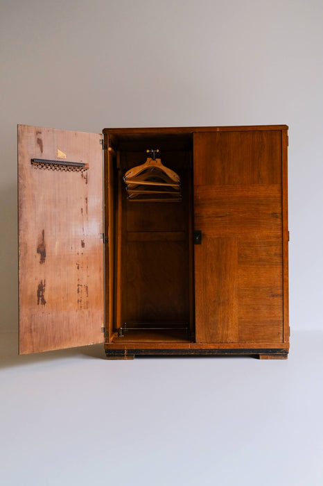 LE CORBUSIER<BR>WARDROBE<BR><BR>SOLD OUT