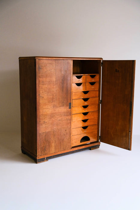 LE CORBUSIER<BR>WARDROBE<BR><BR>SOLD OUT