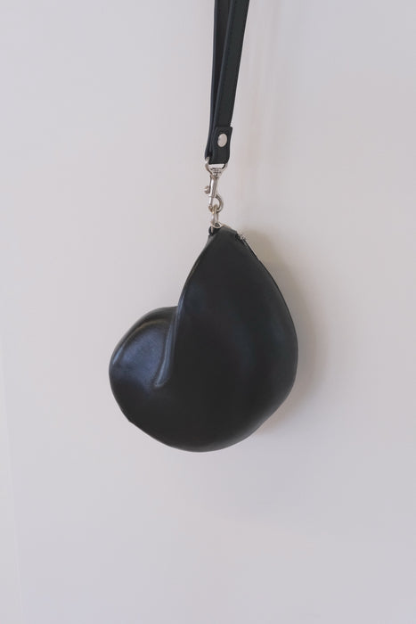 JONNLYNX<br>sac à coquille de conque <br> <br>SOLD OUT