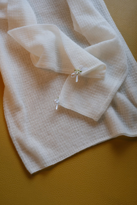 FUMIKA_UCHIDA<br>GAUZE WAFFLE HENLEYNECK SWEATER<br>in OFF WHITE