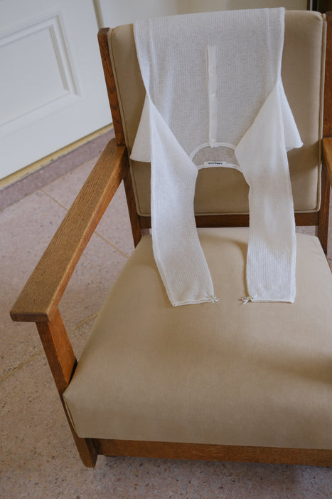 FUMIKA_UCHIDA<br>GAUZE WAFFLE HENLEYNECK SWEATER<br>in OFF WHITE