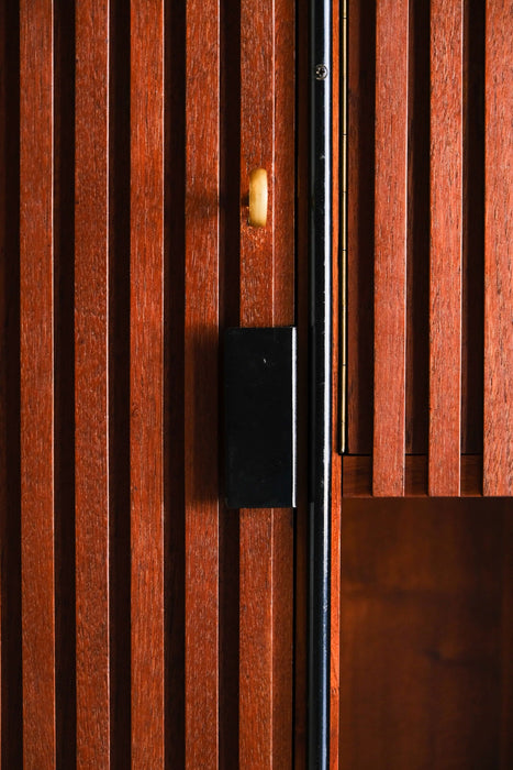 TAICHIRO NAKAI<BR>WALL CABINET