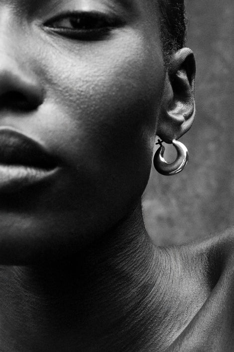 SOPHIE BUHAI<br>DISCUS HOOPS