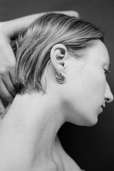 SOPHIE BUHAI<br>GOLD MEDIUM BAGEL HOOPS<br><br>SOLD OUT