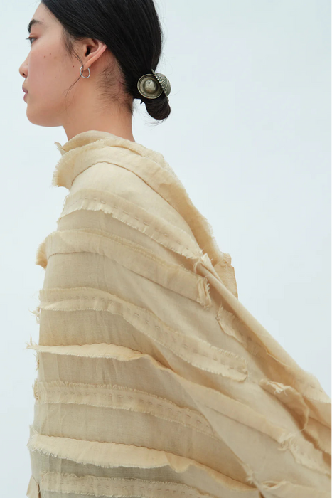 NORLHA<br>FEATHER RAW SCARF<br><br>SOLD OUT