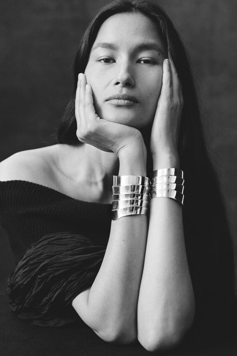 SOPHIE BUHAI<br>LARGE WAVE CUFF