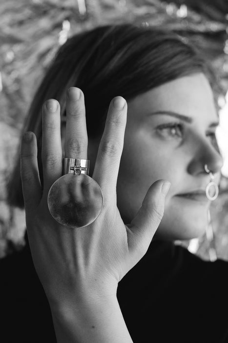 Claudia Lepik<br>KADI RING<br> in SILVER