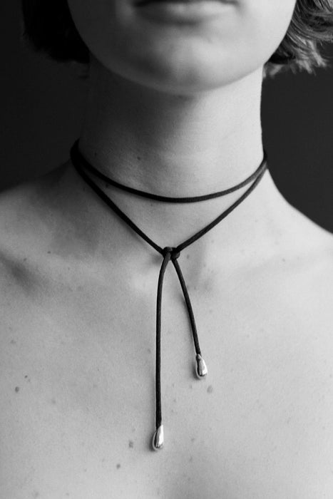 PRE ORDER<br><br>SOPHIE BUHAI<br>ELEGANT SHOELACE CHOKER<br>in BLACK