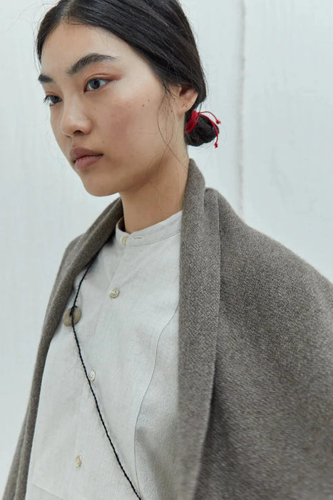 NORLHA<br>NOMAD CLASSIC SCARF<br>NATURAL YAK GREY