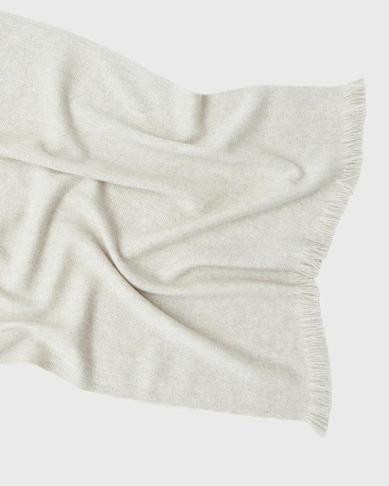 NORLHA<br>NOMAD CLASSIC SCARF<br>NATURAL YAK WHITE