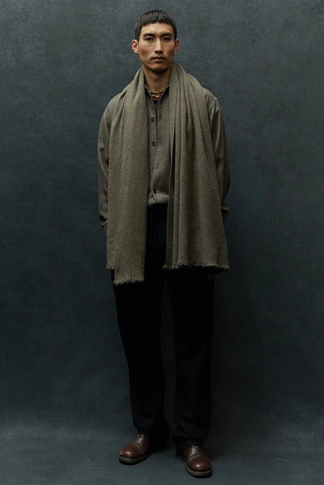 NORLHA<br>NOMAD CLASSIC SCARF<br>NATURAL YAK GREY