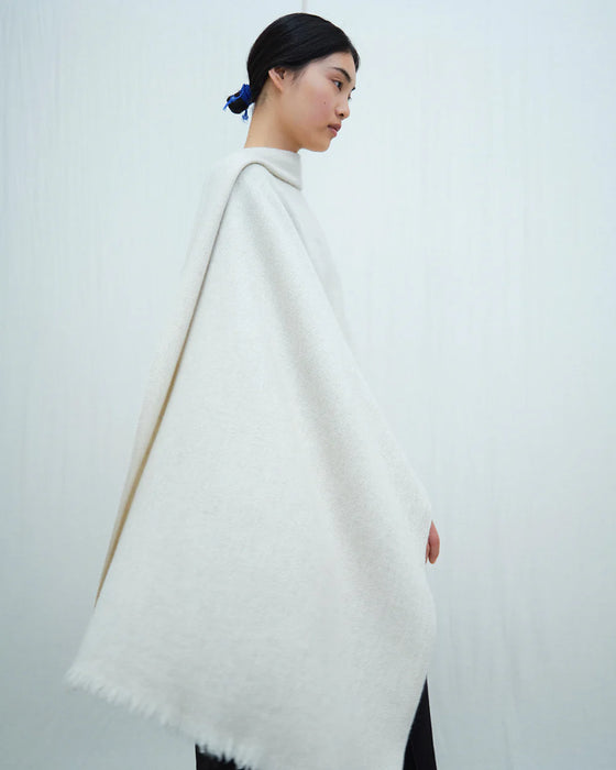 NORLHA<br>NOMAD CLASSIC SCARF<br>NATURAL YAK WHITE