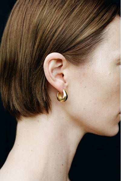 PRE OREDER<br><br>SOPHIE BUHAI<br>GOLD HINGED HOOPS
