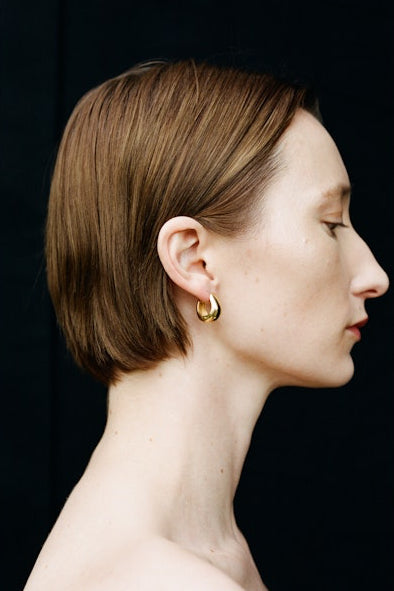 PRE OREDER<br><br>SOPHIE BUHAI<br>GOLD HINGED HOOPS