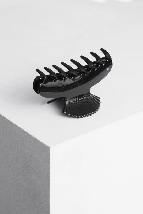 PRE ORDER<br><br>SOPHIE BUHAI<br>FAN SHELL CLAW - NOIR