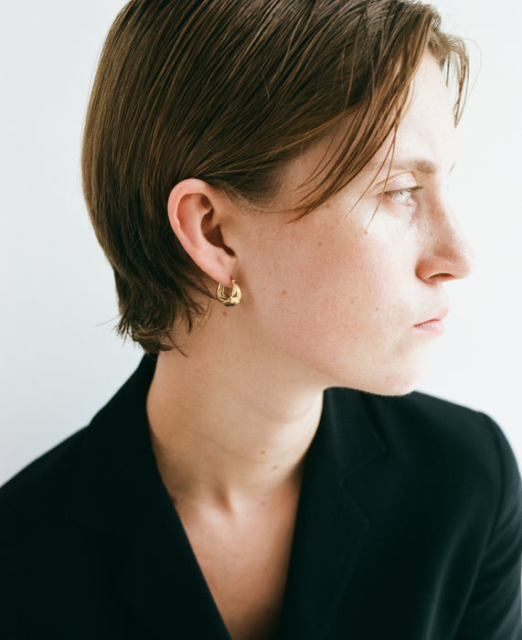 SAPIR BACHAR<br>GOLD MINI ETERNITY HOOPS