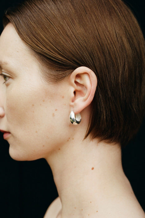SOPHIE BUHAI<br>HINGED HOOPS<br><br>SOLD OUT