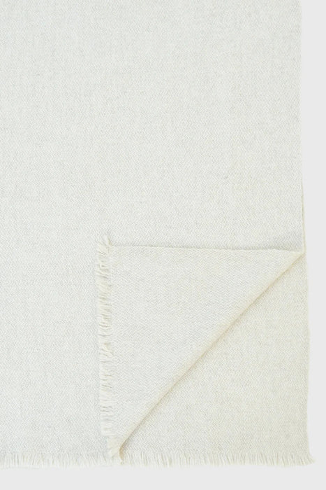 NORLHA<br>HANDSPUN SUPERWRAP BLANKET<br>NATURAL YAK WHHTE