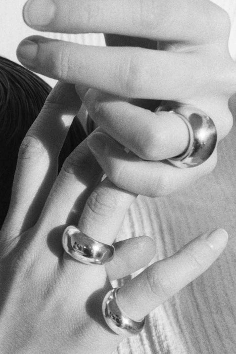 SOPHIE BUHAI<br>MEDIUM DONUT RING