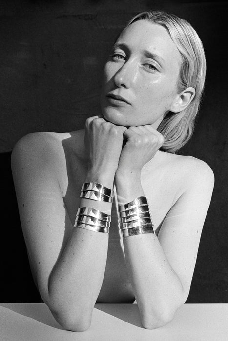 SOPHIE BUHAI<br>LARGE WAVE CUFF