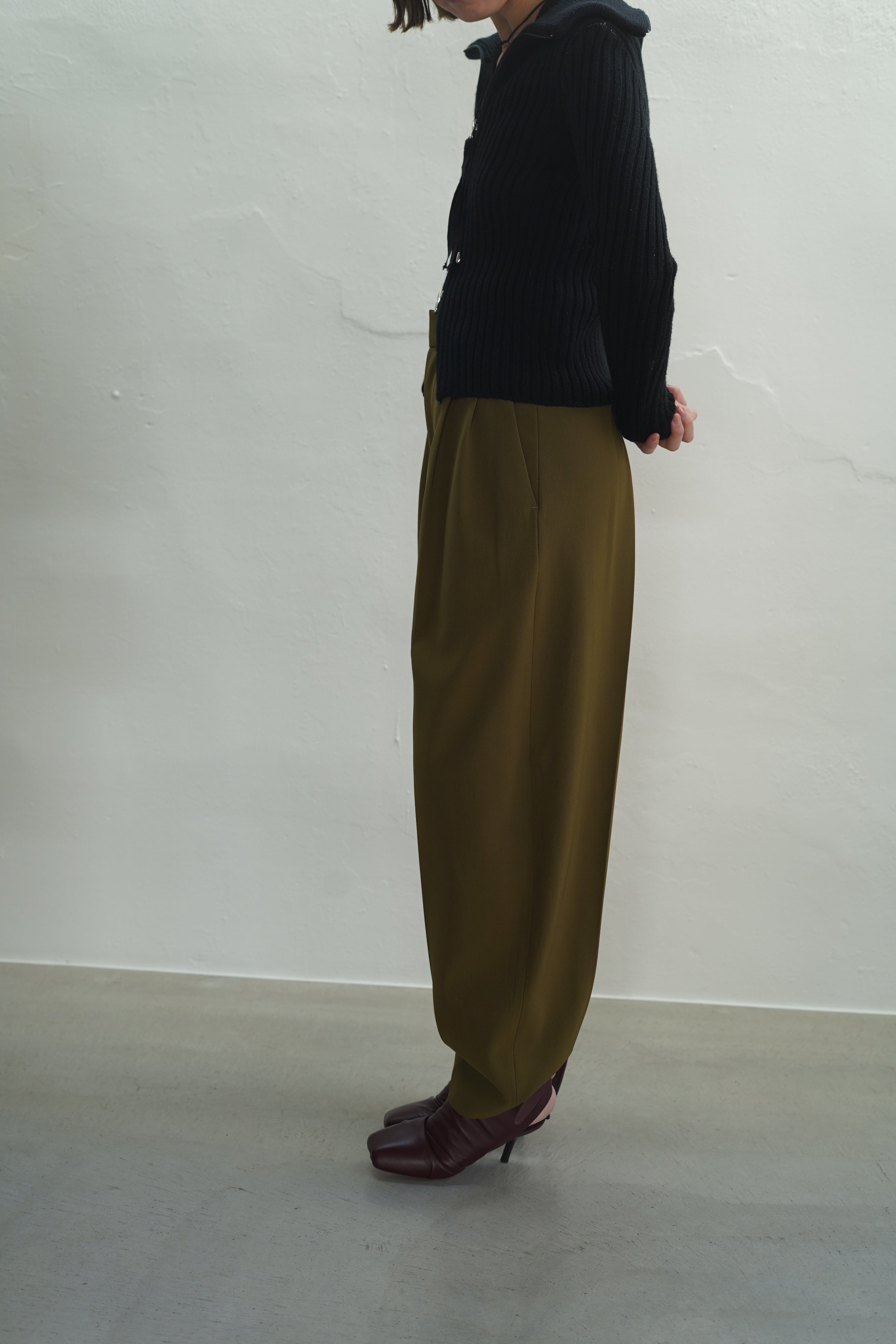 CRISTASEYA DOUBLE PLEATED WIDE PANTS in GOLD KHAKI – PORT