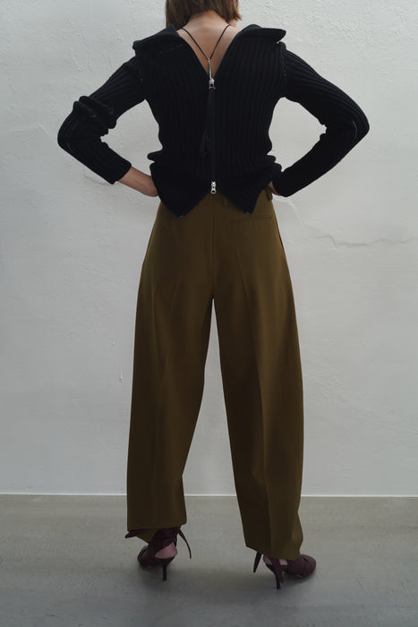 CRISTASEYA<br>DOUBLE PLEATED WIDE PANTS<br>in GOLD KHAKI