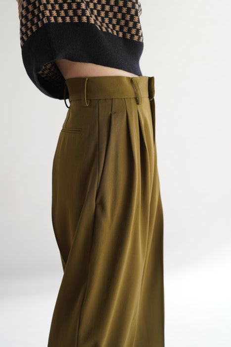 CRISTASEYA<br>DOUBLE PLEATED WIDE PANTS<br>in GOLD KHAKI