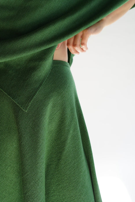 CRISTASEYA<br>DIAMANTE SKIRT<br>in GREEN