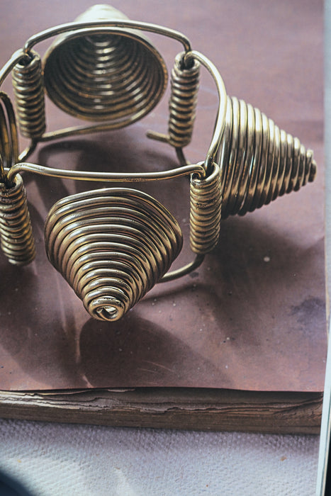 ALEXANDER CALDER<br>JEWELRY BOOK/ HC